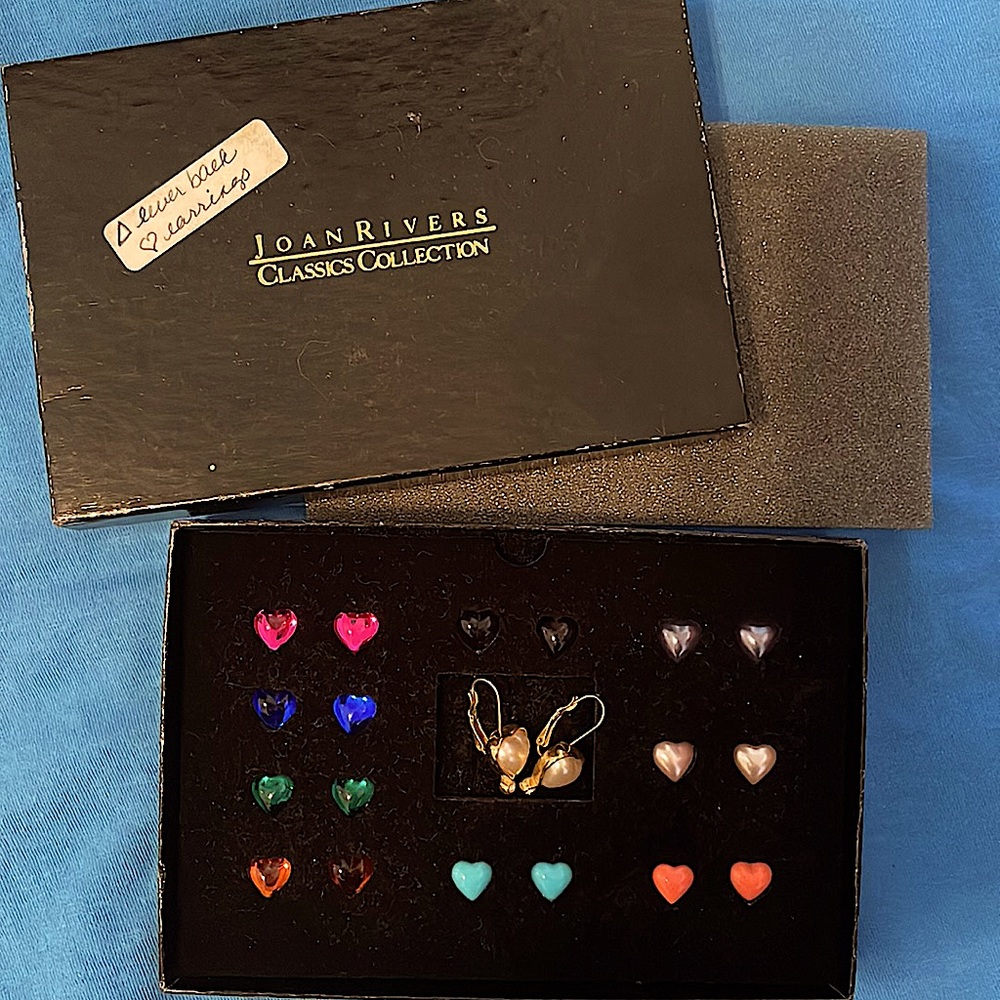 Joan Rivers Classic Collection Changeable Heart Leverback Earrings in org box